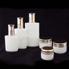 蘇州化妝品包裝設(shè)計(jì) 宜美包裝制品與網(wǎng)絡(luò)科技技術(shù)開發(fā)的融合